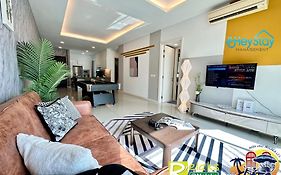 The Shore Residence Directshopping By Heystay Management